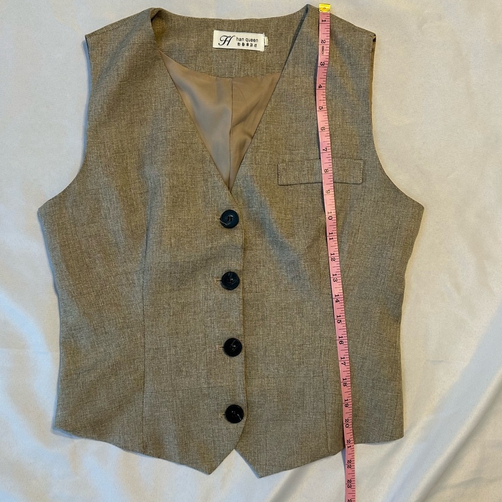 Han Queen Women’s Three Piece Suit - MEDIUM - Picture 11 of 16